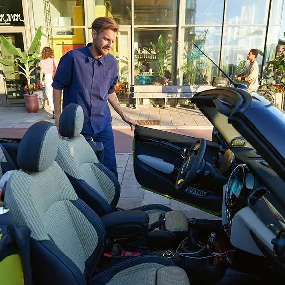 MINI Cabrio Interieur